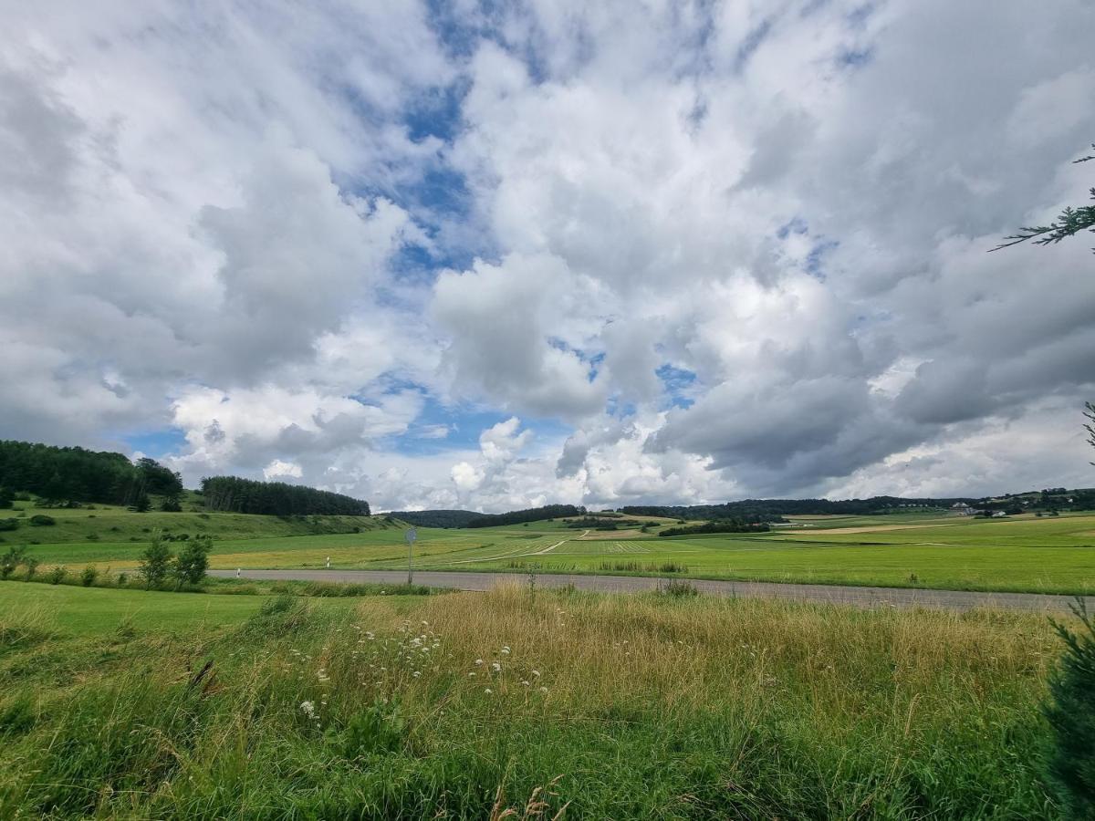 Ferienwohnung Biosphaerenblick Munsingen Bagian luar foto